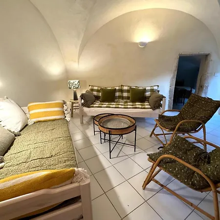 Holiday home Les De Rouveyre *