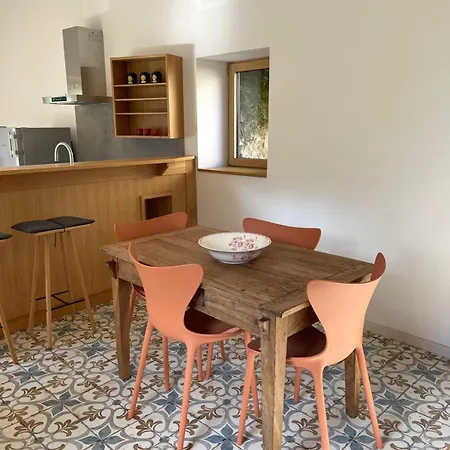 Les De Rouveyre Holiday home Grane